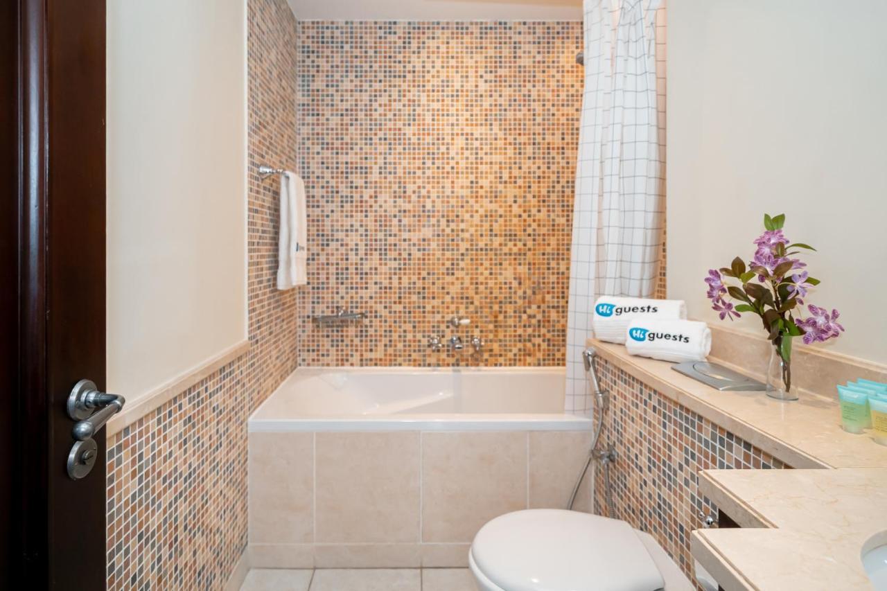 Higuests - Spacious Apt With Private Balcony In Old Town Dubaj Exteriér fotografie